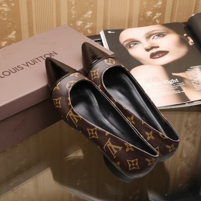 LV Shallow mouth flat shoes Women--009